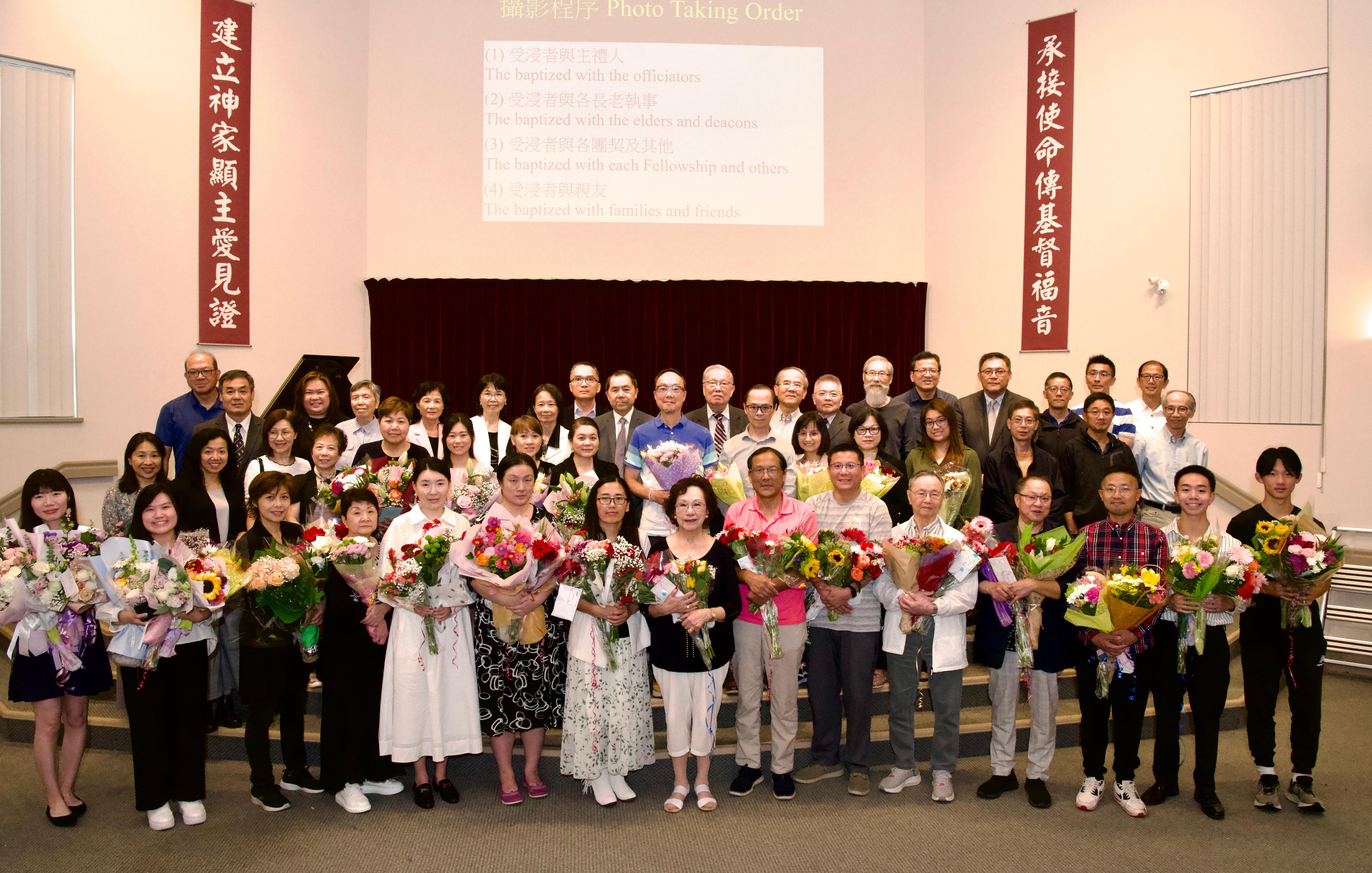 列治文平安福音堂教會會友